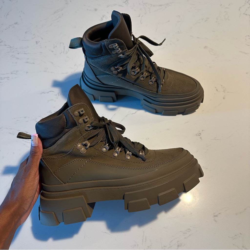 Zara Olive Lace-Up Boots